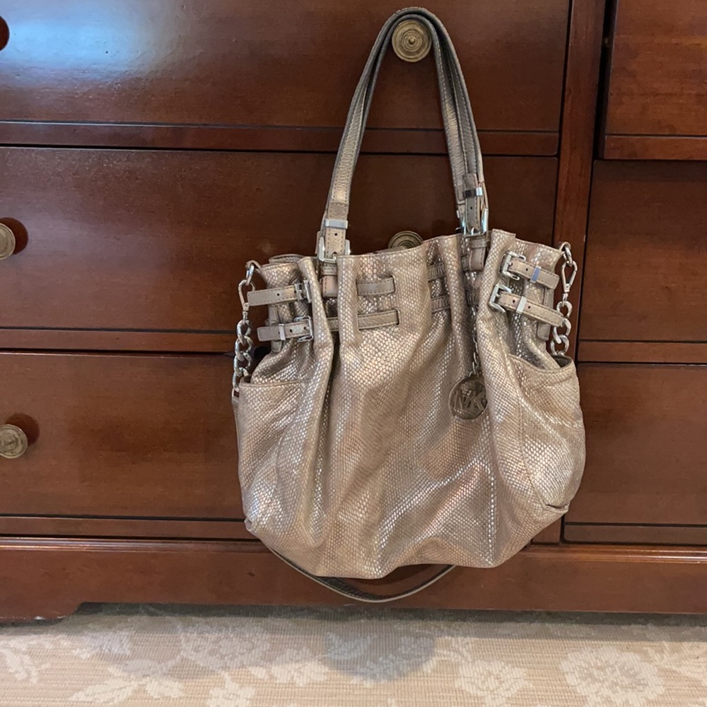 MICHEAL KORS METALLIC GOLD SATCHEL
